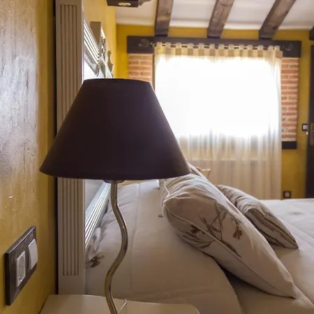Casa Rural De Lujo Soles カントリーハウス